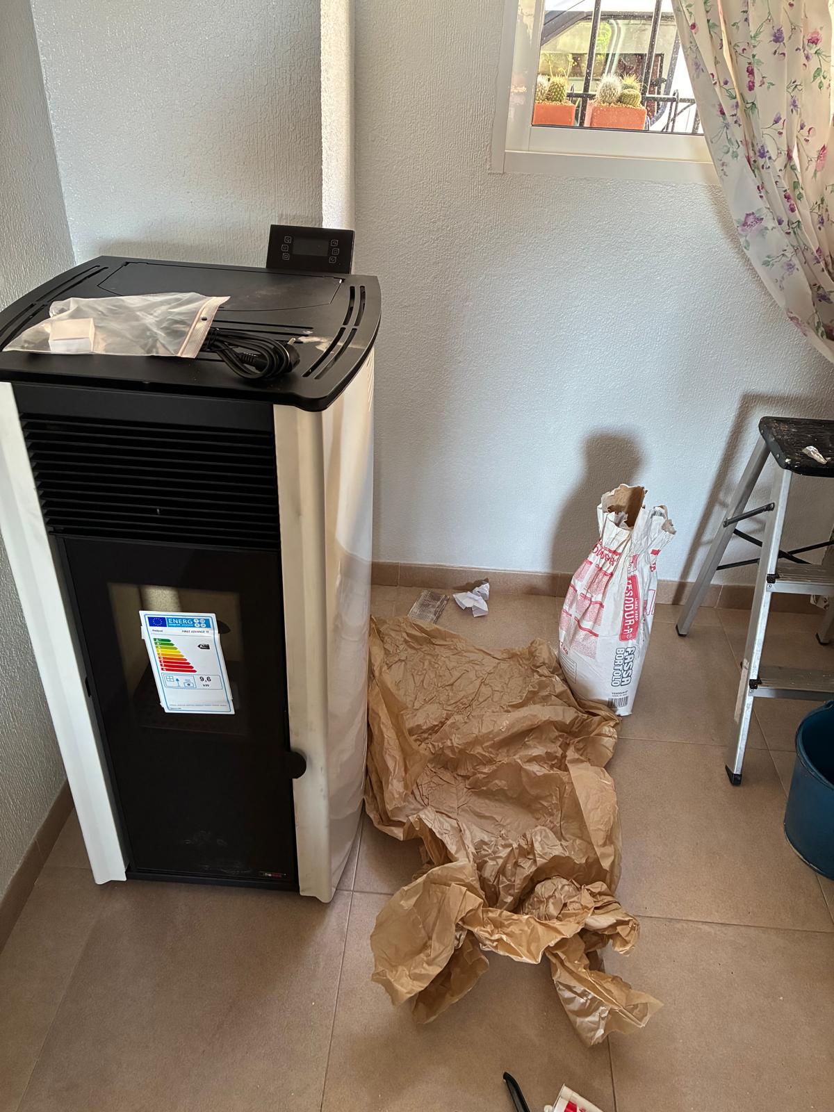 Instalación estufa de pellets